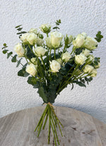 Load image into Gallery viewer, White Spray Roses
